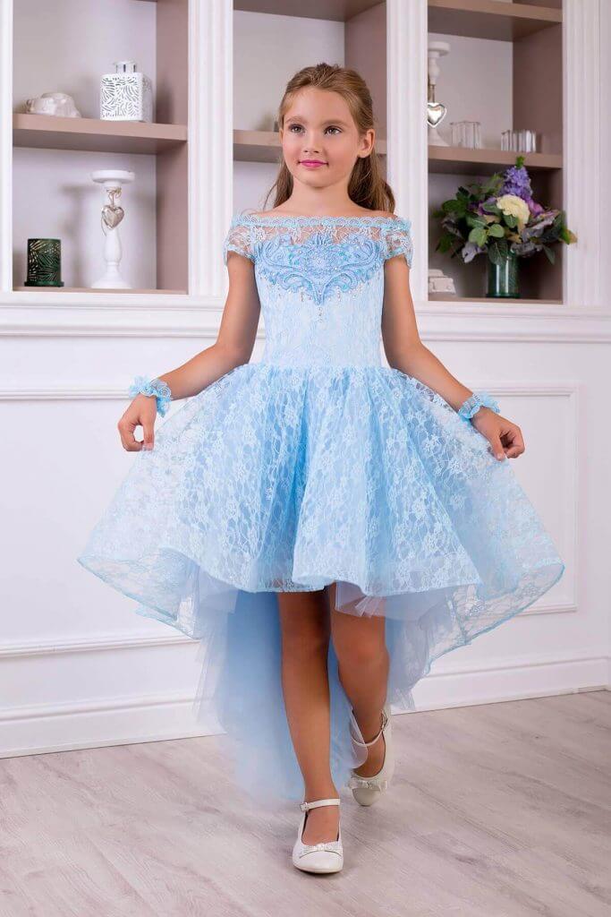 ropa de niña para vestir en una boda