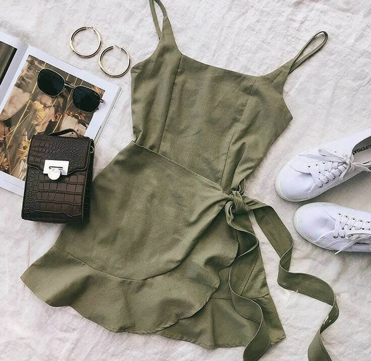 combinar vestidos cortos con zapatos